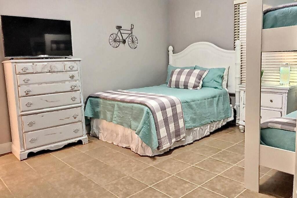 Happy Ours 2200 Sq Ft Corner Beachfront Sleeps 12 Panama City Beach Εξωτερικό φωτογραφία