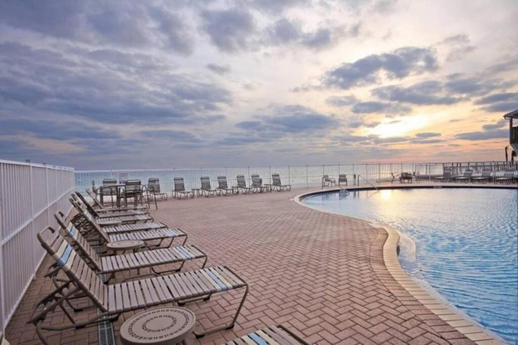 Happy Ours 2200 Sq Ft Corner Beachfront Sleeps 12 Panama City Beach Εξωτερικό φωτογραφία